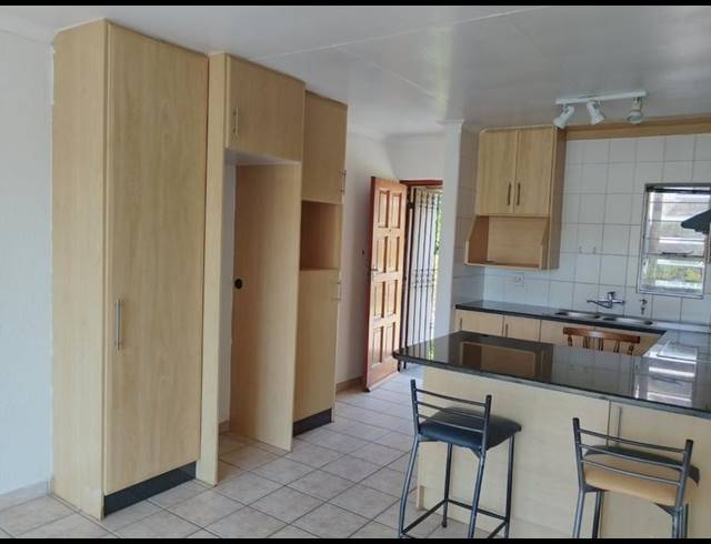 2 BEDROOM APARTMENT FOR SALE IN BEDFORD GARDENS